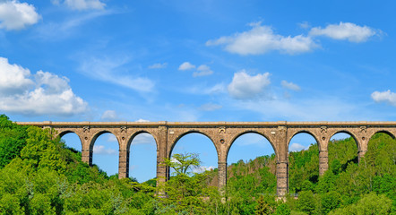 historische Eisenbahnbrücke in Sachsen