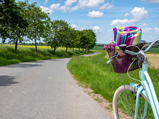 Ausflug auf dem Land mit dem Fahrrad