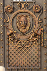 Forged flowerof forged elements for metal gates