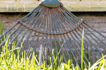  triangular garden rake