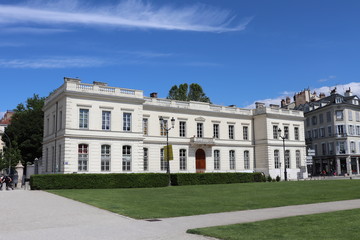 Obraz premium Place de Verdun dans la ville de Grenoble