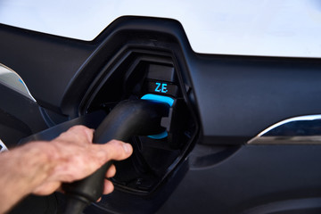electric car outlet in charge