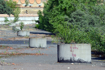 Obraz premium Abandoned construction site of Hospital. Abandoned at 1991,during Ukrainian undependence crisis. Kiev Region,Ukraine