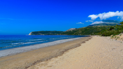 Fototapeta na wymiar piaszczysta plaża. Kefalonia, Grecja