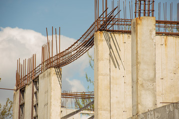 Unfinished building with reinforced structures
