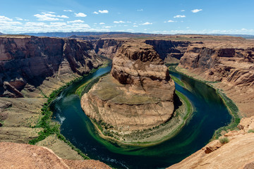 Selective Coloring of Horseshoe Bend