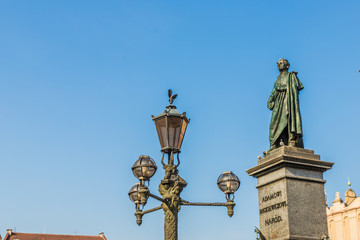 Fototapeta na wymiar The medieval old town square in Krakow