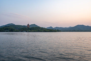 leifeng pagoda during sunset