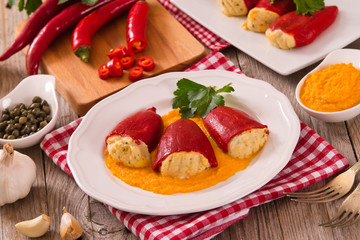 Stuffed piquillo peppers with cod. 