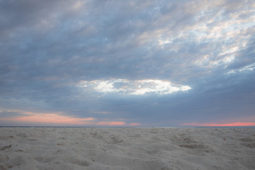 lever de soleil sur une plage