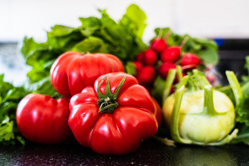 Fototapeta na wymiar Colorful, fresh vegetables on table