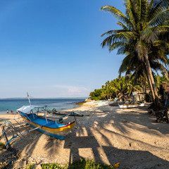 Obraz na płótnie Canvas boat on the beach, Capul islands, Philippines