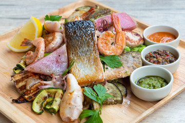 mixed grilled seafood platter