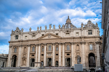 Fototapeta na wymiar Basilica of St. Peter in the Vatican