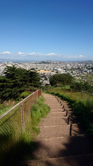 Fototapeta na wymiar Treppe und Stadt Panorama in San Francisco