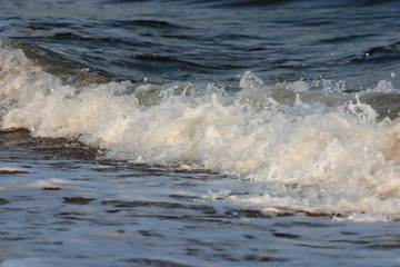 Fototapeta premium 高速シャッターで撮った海の波の形