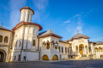 Fototapeta na wymiar Orthodox Patriarchal Cathedral (Metropolitan Church) in Bucharest, Romania.