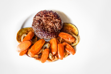 roasted beef burger with vegetables