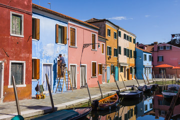 Fototapeta na wymiar Canal in Burano, Venice