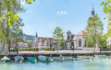 Ville d'Annecy vue de la promenade Jacquet