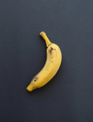 A single banana