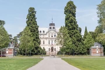 Fototapeta na wymiar Préfecture de Haute-Savoie à Annecy vue de l'extérieur