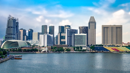 Naklejka premium Singapore. The skyline and bay in the afternoon.