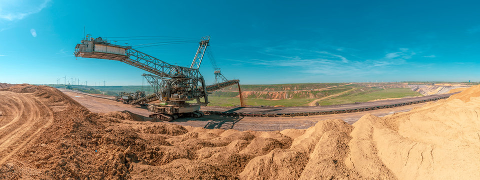 Germany, Juechen, panoramic view of Garzweiler surface mine, old spreader