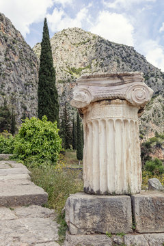 Greece, Delphi, Ionic pillar