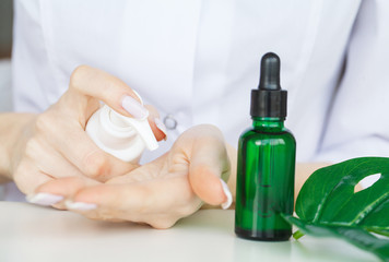 Herb Medicine. The Scientist, Dermatologist Make The Organic Natural Herb Cosmetic Product in The Laboratory. Beauty Healthy Skincare Concept. Cream,Serum