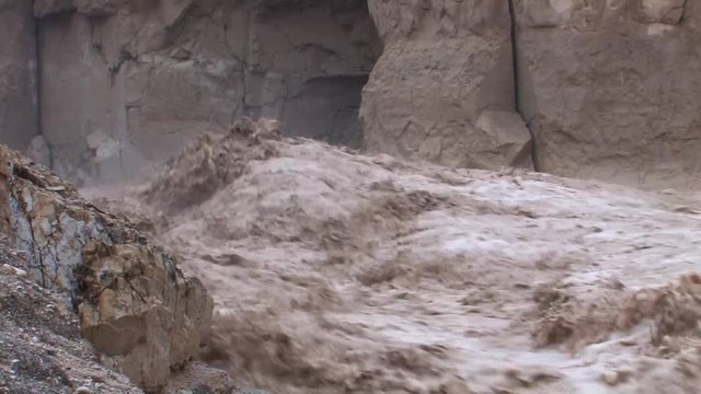Flash flood in the desert Flash flood, Wadi Nekarot, Negev Desert Israel