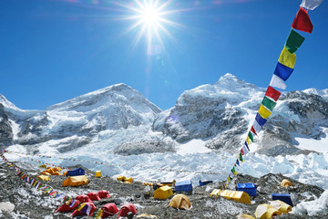 Everest base camp. Mountain peak Everest - highest mountain in the world. National Park, Nepal. - obrazy, fototapety, plakaty