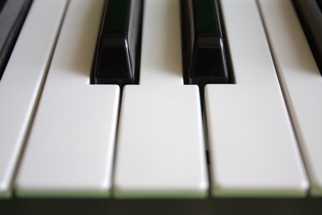 keyboard of modern music synthesizers