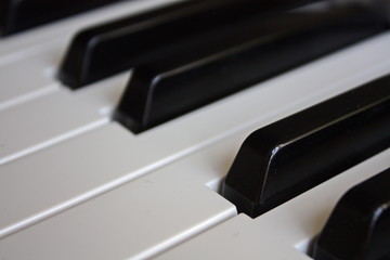 keyboard of modern music synthesizers