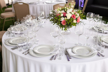 Table setting in the restaurant. Preparing for the Banquet Selective focus.