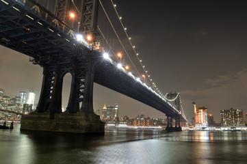 Fototapeta na wymiar Manhattan Bridge at night.