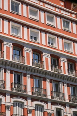 Fototapeta na wymiar Vivid colors on the modern buildings in Madrid.