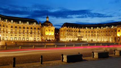 Obraz premium Place de la bourse à Bordeaux centre
