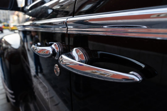 Fototapeta Close up details of vintage soviet limousine ZIS-110