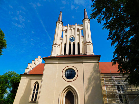 Evangelische Kreuzkirche aus dem 18. Jahrhundert