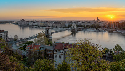 Fototapeta premium Panorama Budapest Sonnenaufgang