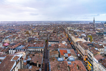 Obraz premium Cathedrale Saint Andre and Pey Berland Tower in Bordeaux, France