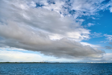 Obraz premium Dawn on the Caribbean Sea. Cancun morning.