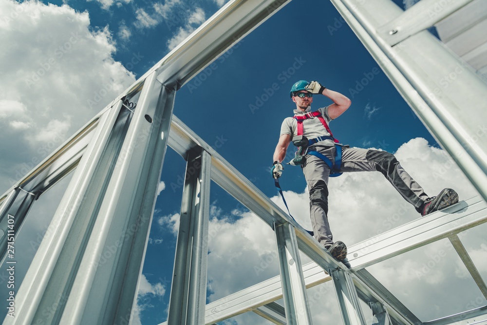 Sticker working using safety harness