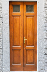 porta di legno ingresso abitazione