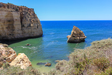Naklejka premium Beautiful Landscape Cliff on Vale Covo Beach, Lagoa, Carvoeiro, Algarve, Portugal