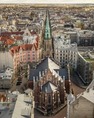 Obraz premium Beautiful perspective of the old church in the city
