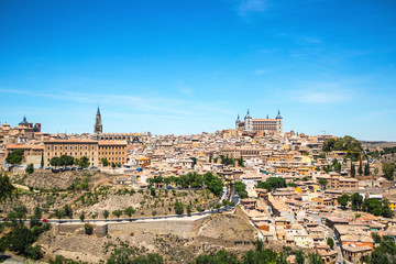 Fototapeta na wymiar a view of Spain's Toledo Cathedral