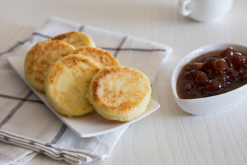 Cottage cheese pancakes, homemade traditional Ukrainian and Russian syrniki. Healthy Breakfast/