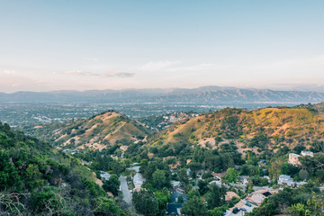 Obraz premium San Fernando Valley landscape view from Mulholland Drive, in Los Angeles, California